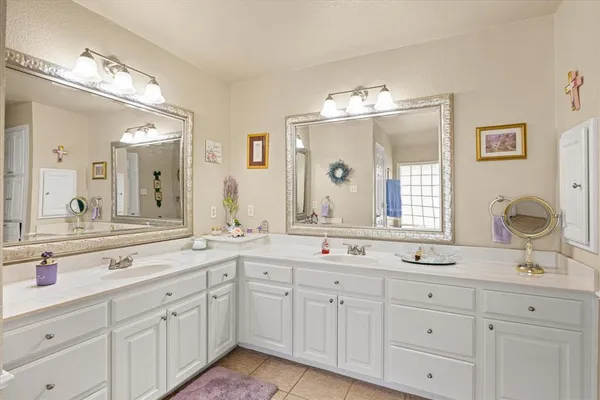 $324,900 | 1214 Chaparral Ln., Granbury, TX 76048