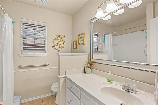 $324,900 | 1214 Chaparral Ln., Granbury, TX 76048