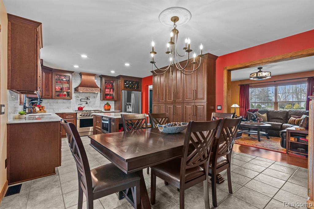 18111 Elwell Road Belleville, MI 48111 - Photo 5 of 32
