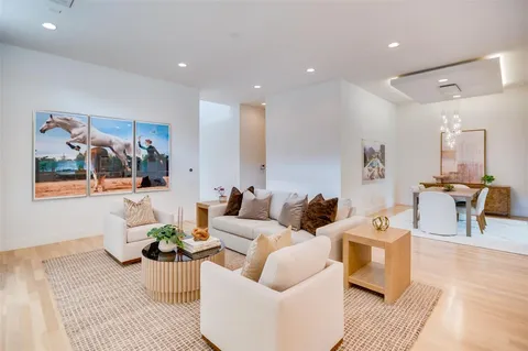 $1,995,000 | 6915 Pasadena Avenue, Dallas, TX 75214