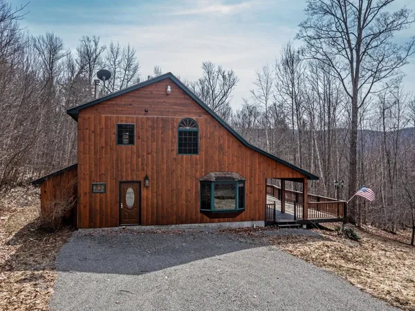 $624,900 | 3520 Hinesburg Hollow Road, Starksboro, VT 05487