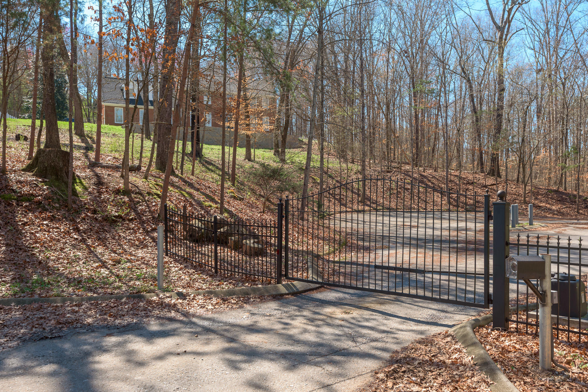 8236 Mitchell Mill Road Ooltewah, TN 37363 - Photo 40 of 47 xgate3