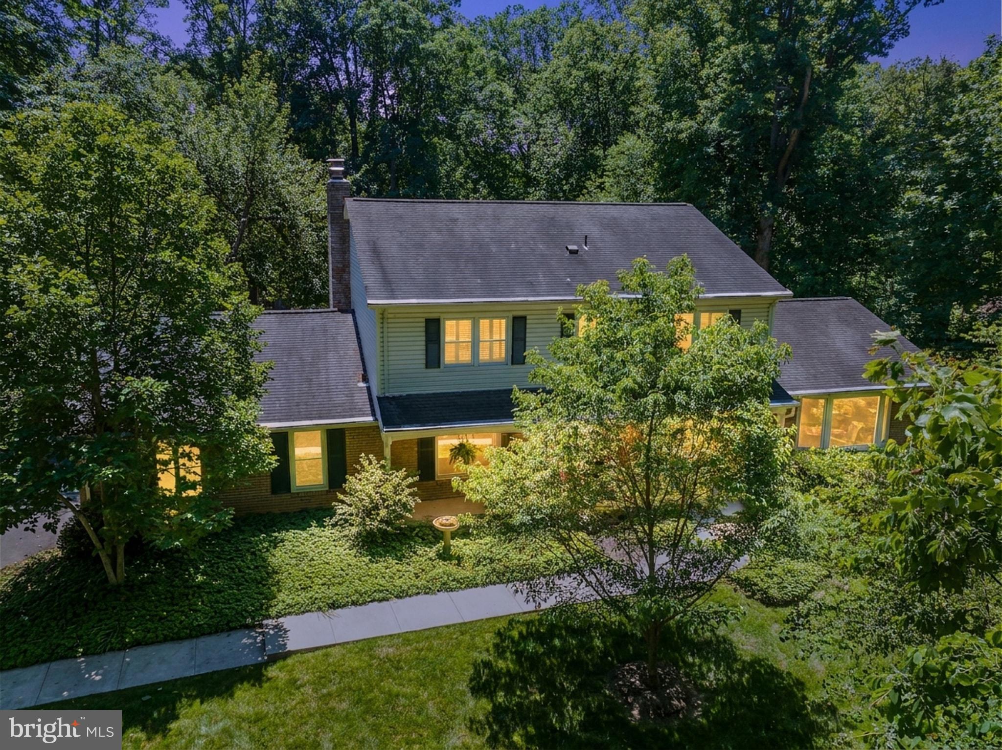 12007 Turf Lane Reston, VA 20191 - Photo 7 of 69