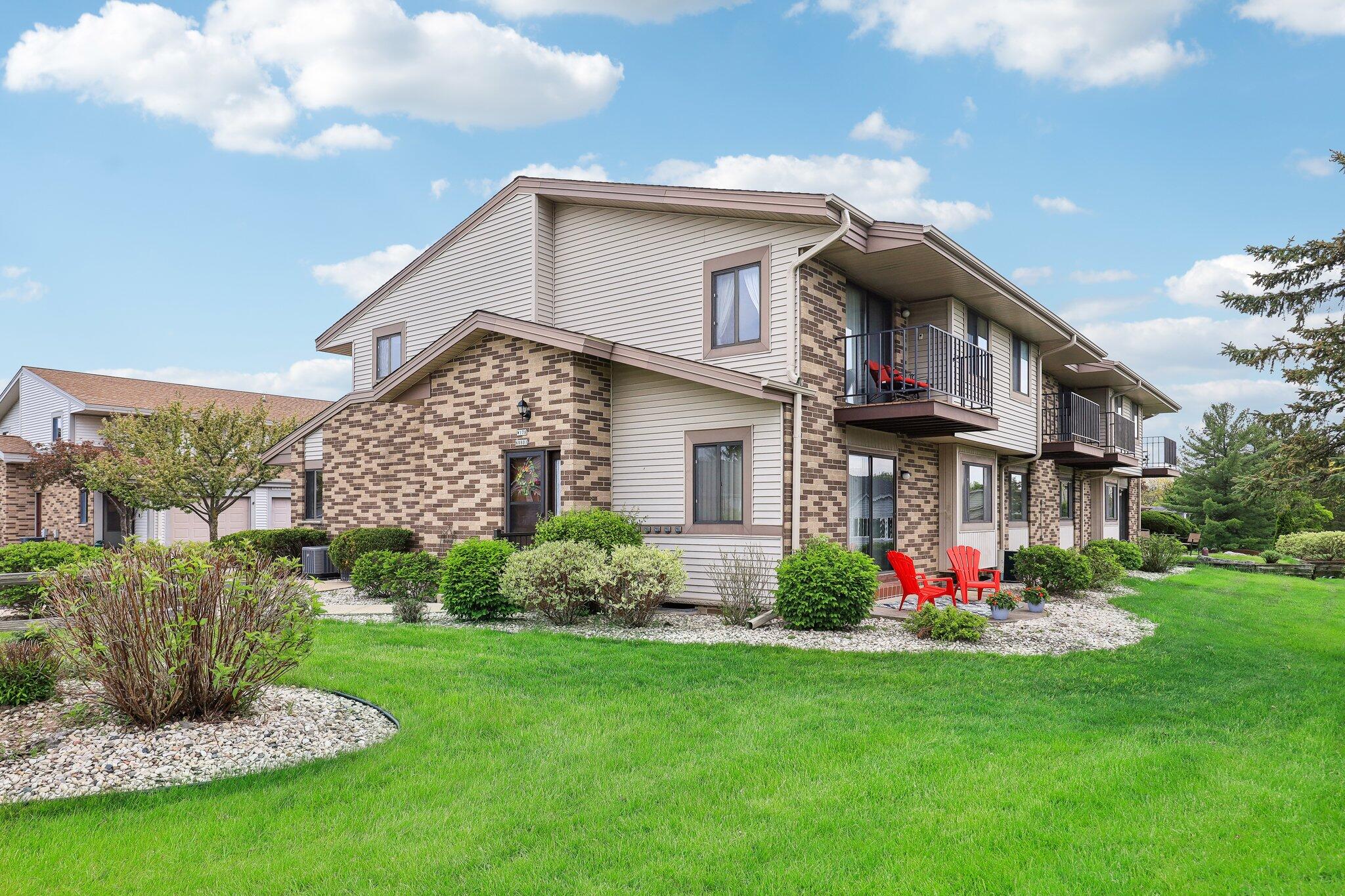W178-n9801 Riversbend Cir West  