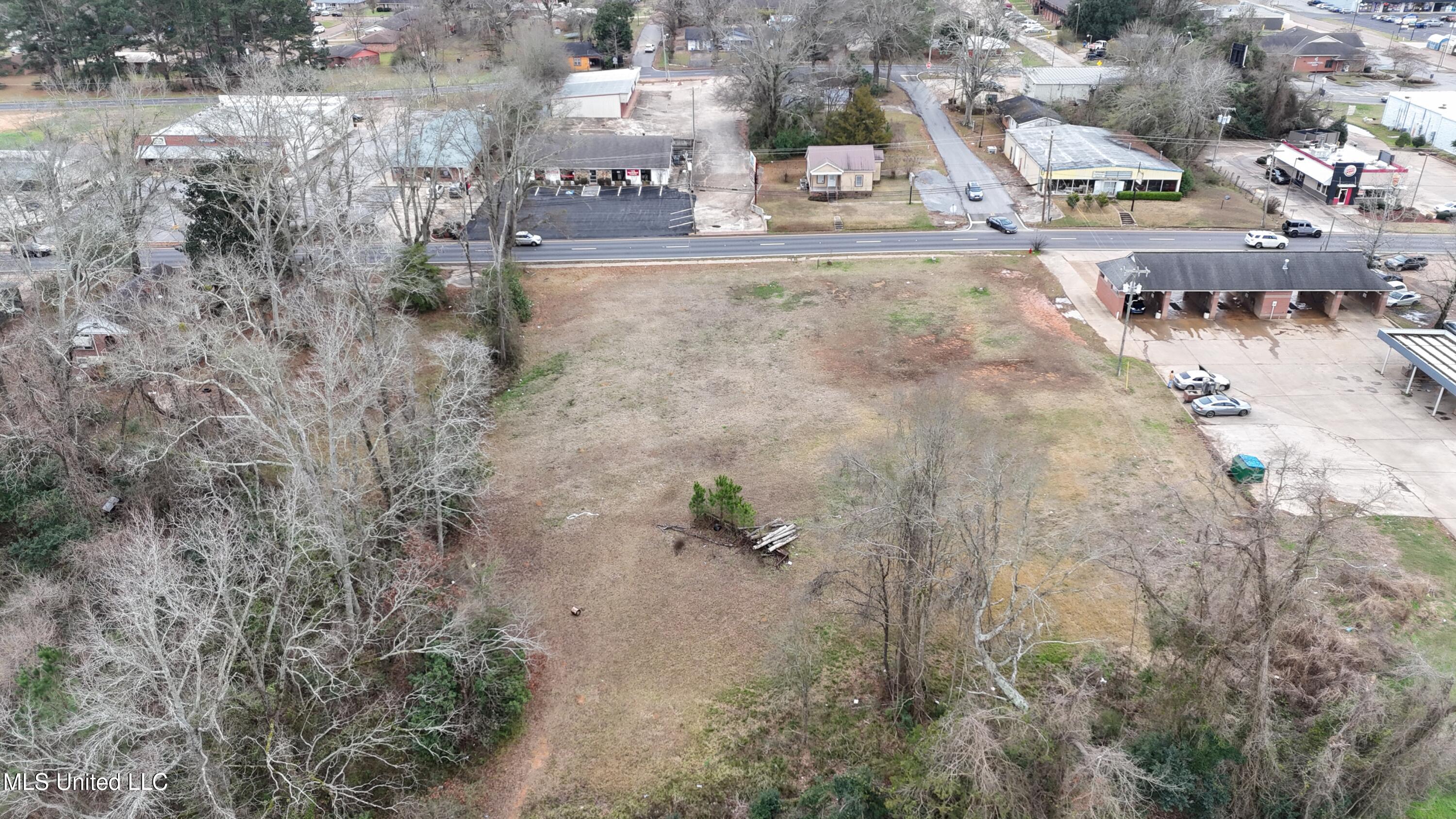 289 West Beacon Street Philadelphia, MS 39350 - Photo 6 of 14 DJI_20260117134804_0073_D