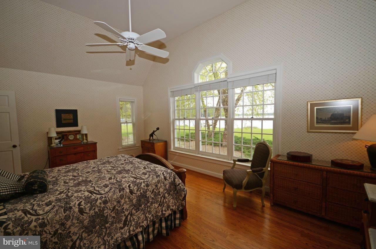 5528 Ross Neck Road Cambridge, MD 21613 - Photo 22 of 29 Bedroom (Master)