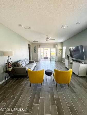 $2,300 | 555 Tynes Boulevard, Middleburg, FL 32068