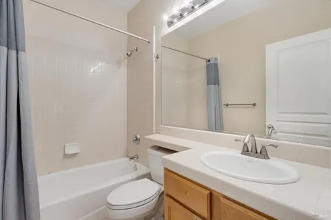 $725,000 | 154 Piper Lane, Sonoma, CA 95476