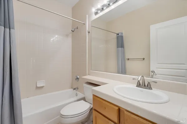 $685,000 | 154 Piper Lane, Sonoma, CA 95476