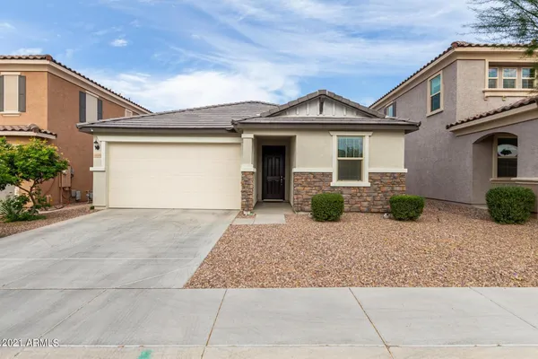 $2,400 | 5046 East Hannibal Street, Mesa, AZ 85205