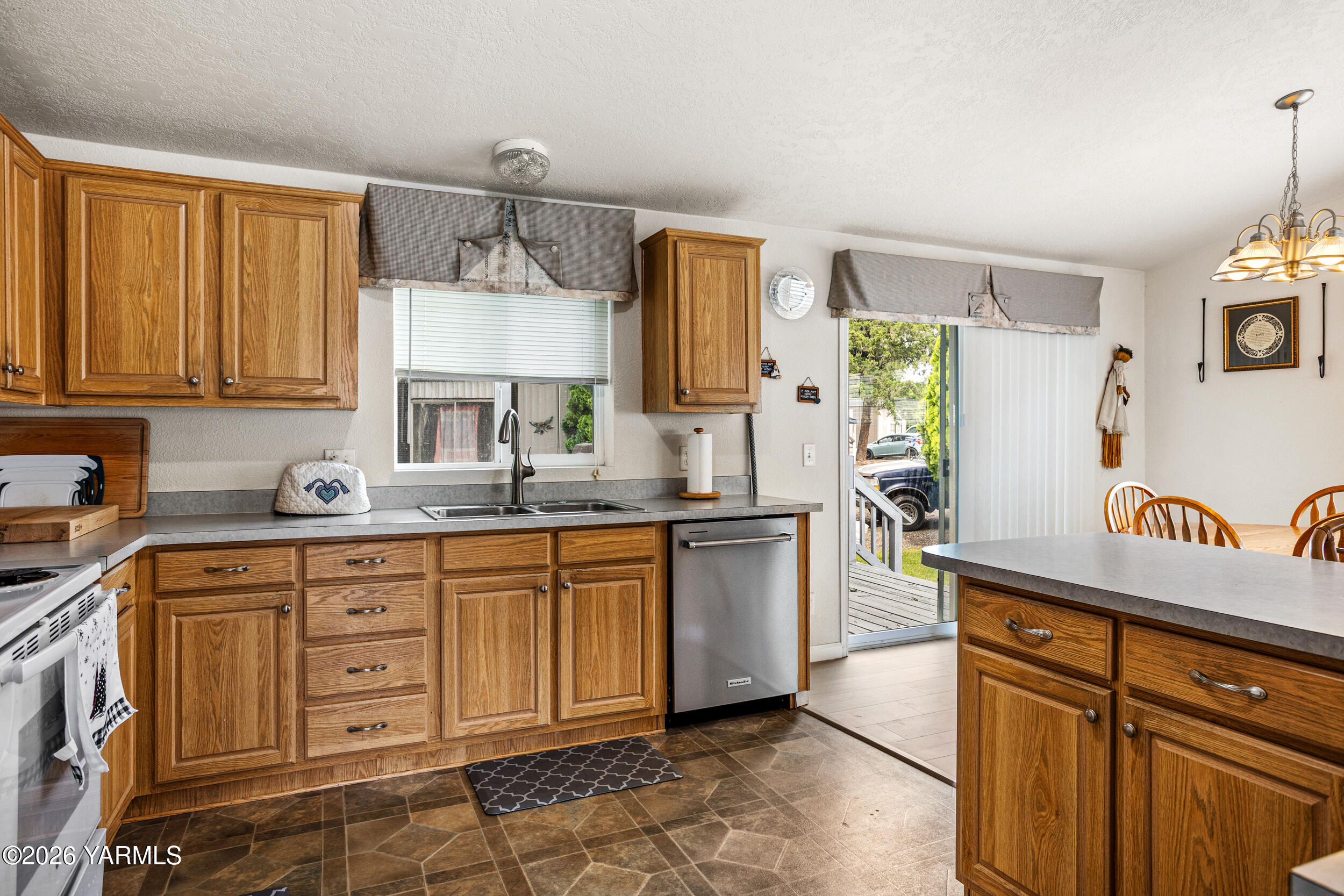 710 State Route 821, Unit 33 Yakima, WA 98901 - Photo 17 of 25 710SR821#33_18