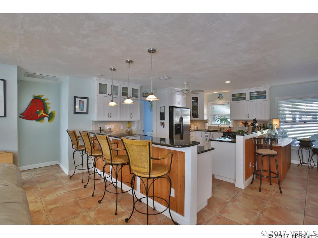 186 Flamingo Road Edgewater, FL 32141 - Photo 11 of 36 Gallery Image 11