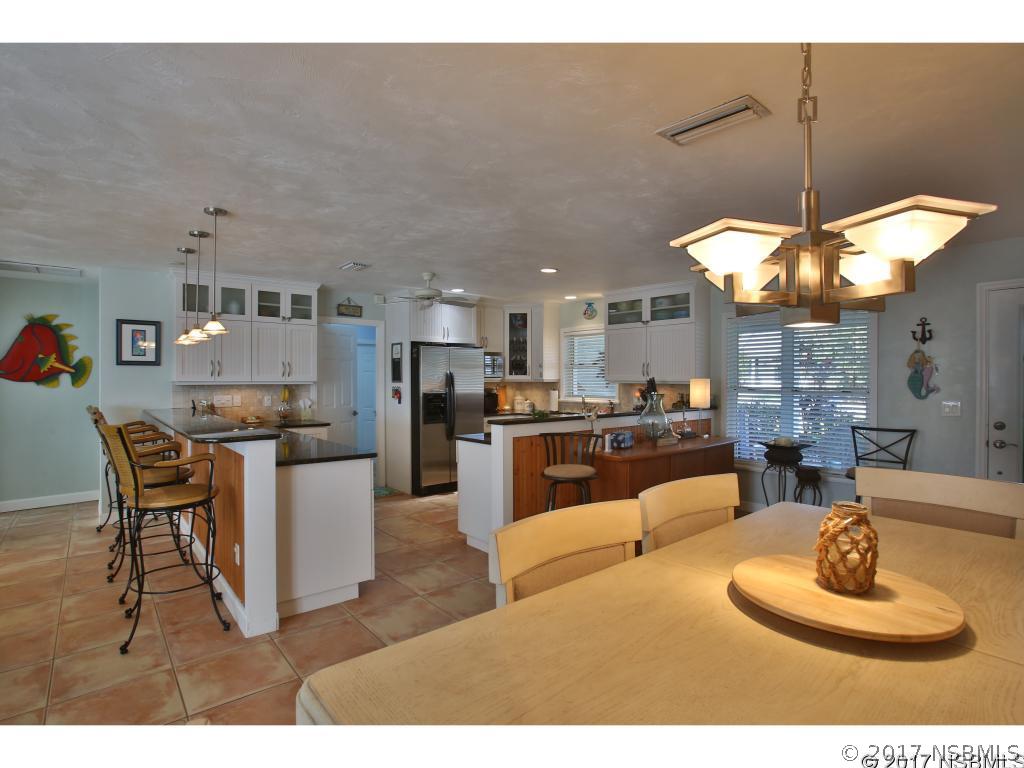 186 Flamingo Road Edgewater, FL 32141 - Photo 17 of 36 Gallery Image 17