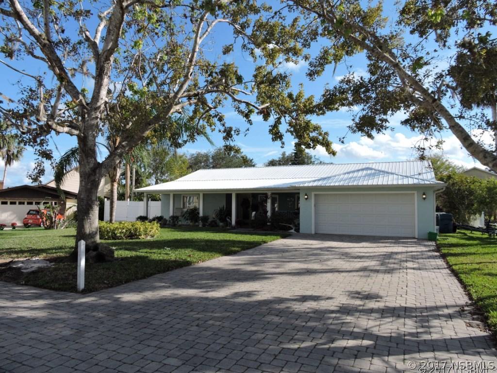 186 Flamingo Road Edgewater, FL 32141 - Photo 3 of 36 Gallery Image 3
