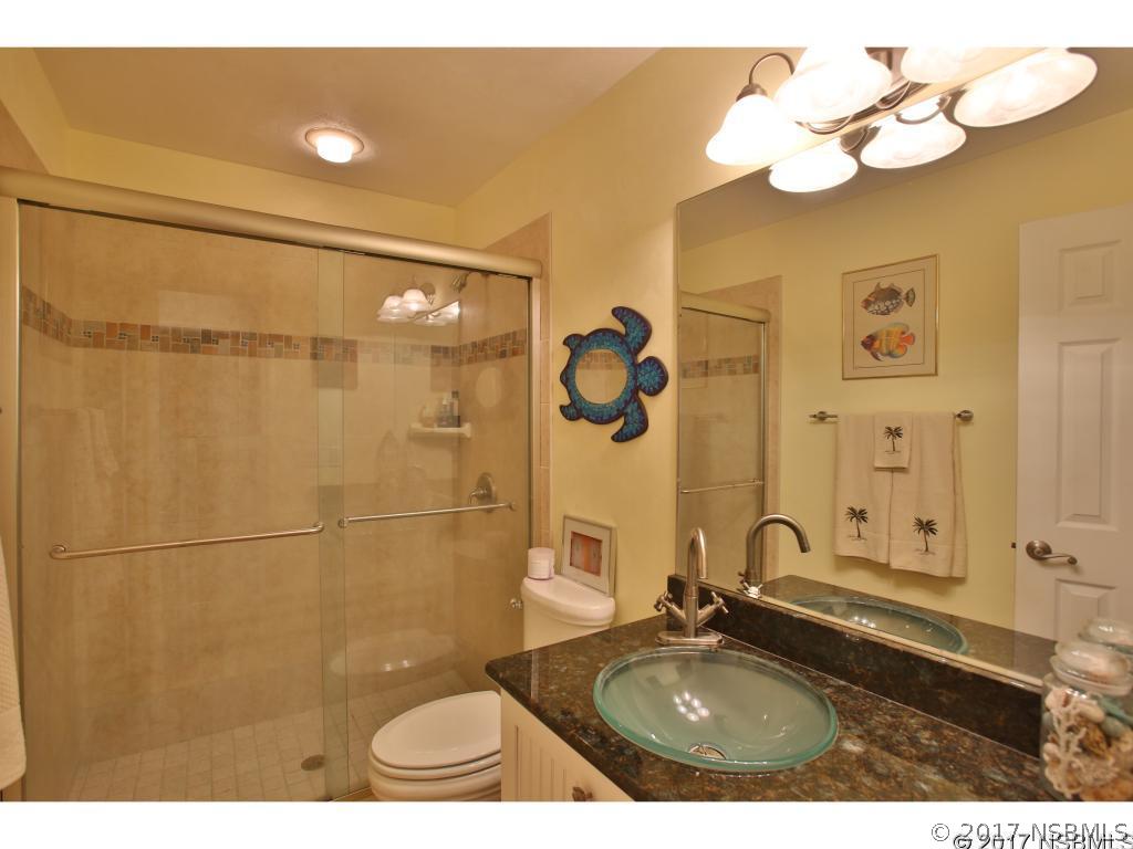 186 Flamingo Road Edgewater, FL 32141 - Photo 8 of 36 Gallery Image 8