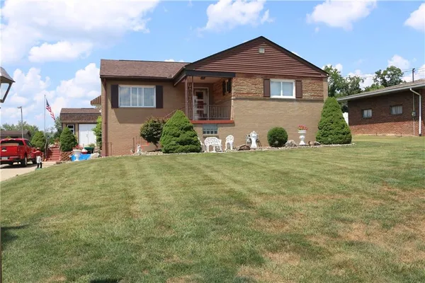 $285,000 | 555 Fairway Street, Washington, PA 15301