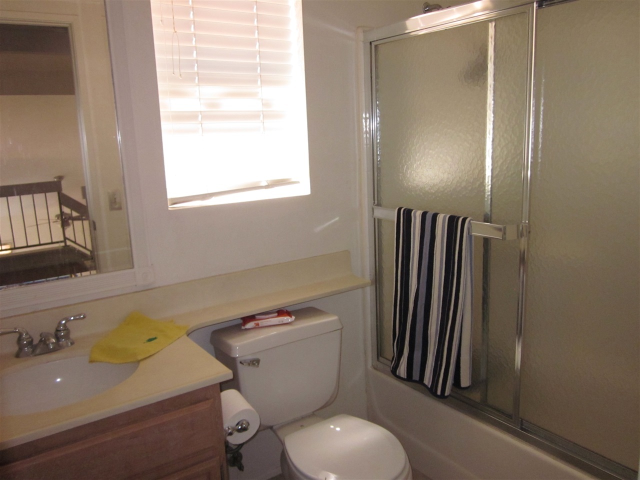 1721 Crystal Ridge Way Vista, CA 92081 - Photo 13 of 23