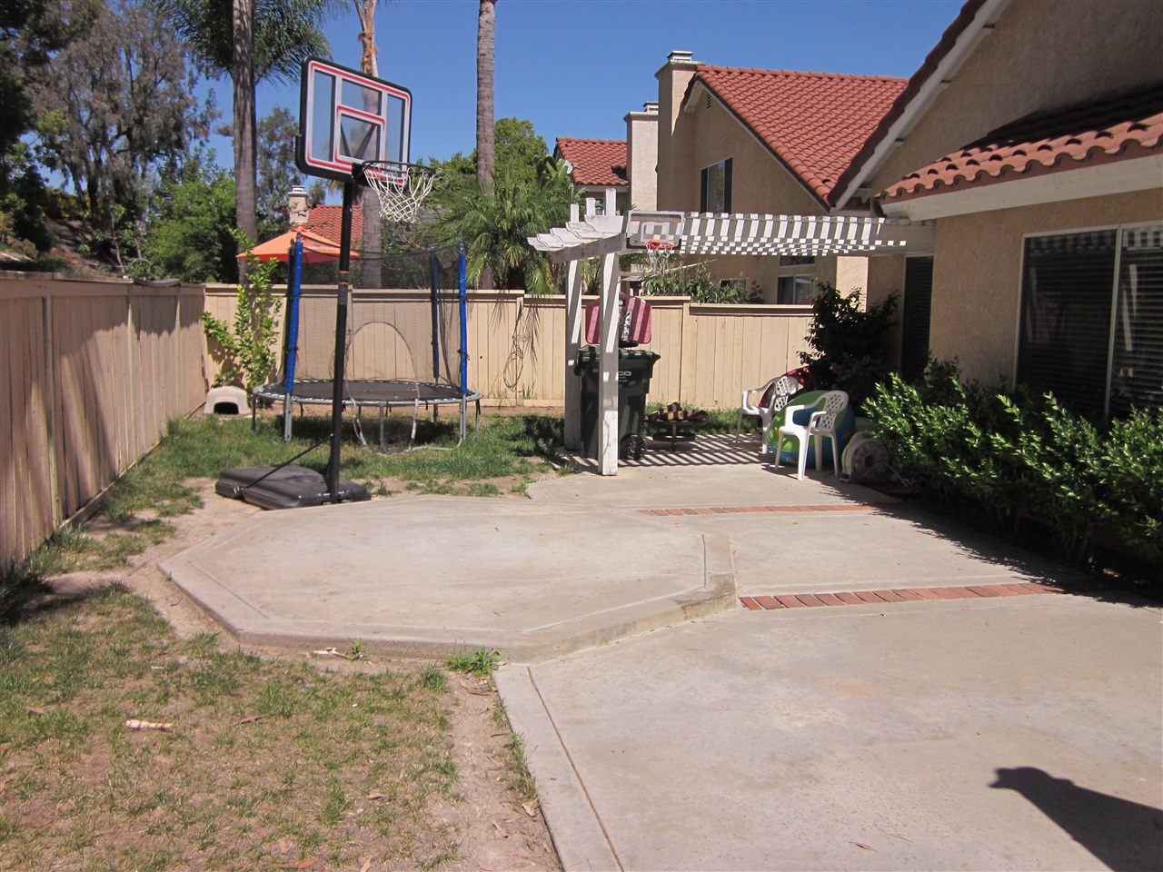 1721 Crystal Ridge Way Vista, CA 92081 - Photo 17 of 23