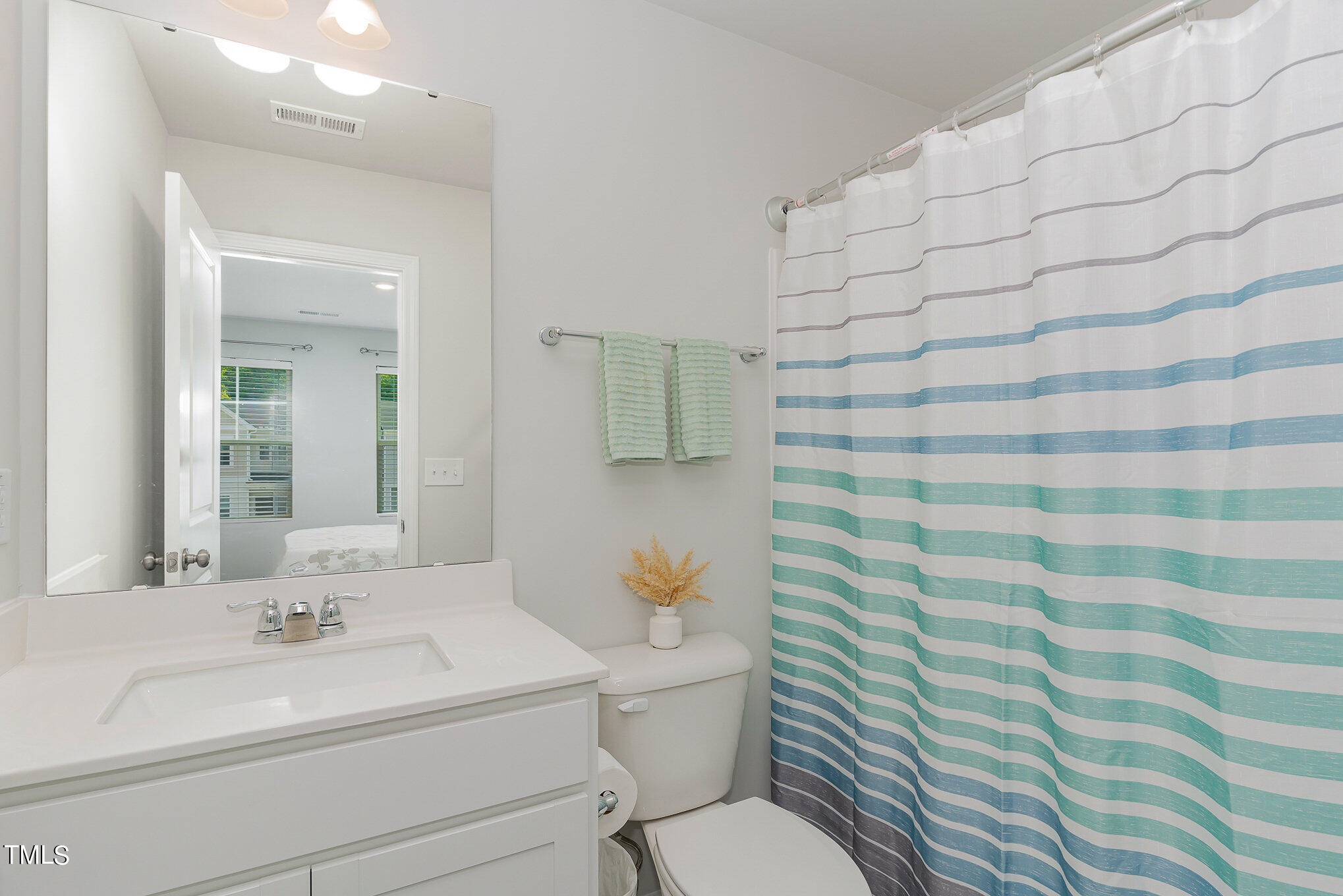 2455 Tonoloway Drive Raleigh, NC 27610 - Photo 17 of 31 Secondary ensuite Bathroom