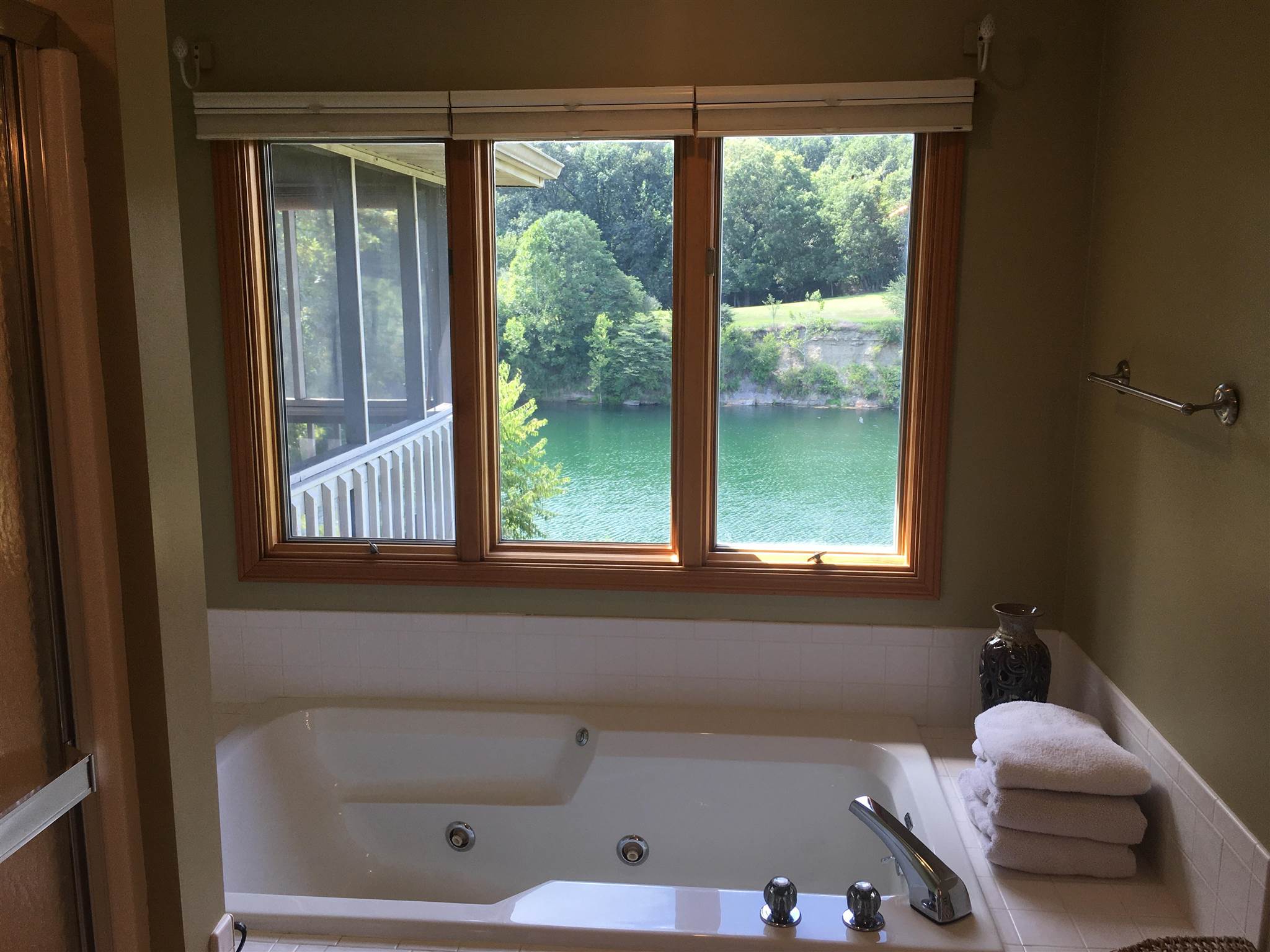 1866 Red Brush Road Newburgh, IN 47630 - Photo 21 of 36 Gallery Image 21