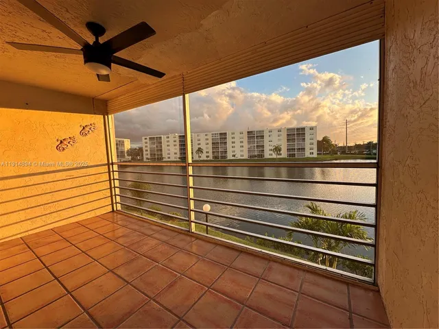 $2,200 | 311 Southeast 3rd Street, Unit 209, Dania Beach, FL 33004