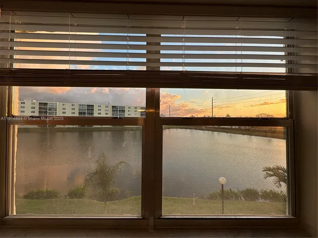 $2,200 | 311 Southeast 3rd Street, Unit 209, Dania Beach, FL 33004