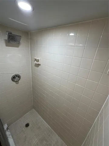 $2,200 | 311 Southeast 3rd Street, Unit 209, Dania Beach, FL 33004