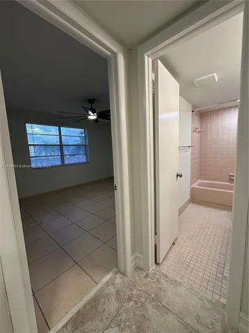 $2,200 | 311 Southeast 3rd Street, Unit 209, Dania Beach, FL 33004