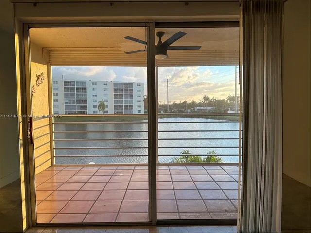 $2,200 | 311 Southeast 3rd Street, Unit 209, Dania Beach, FL 33004