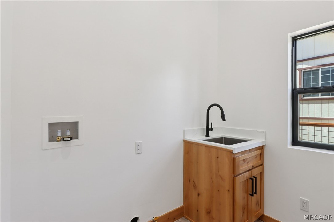 441 Wagon Wheel Road Big Bear City, CA 92314 - Photo 29 of 50