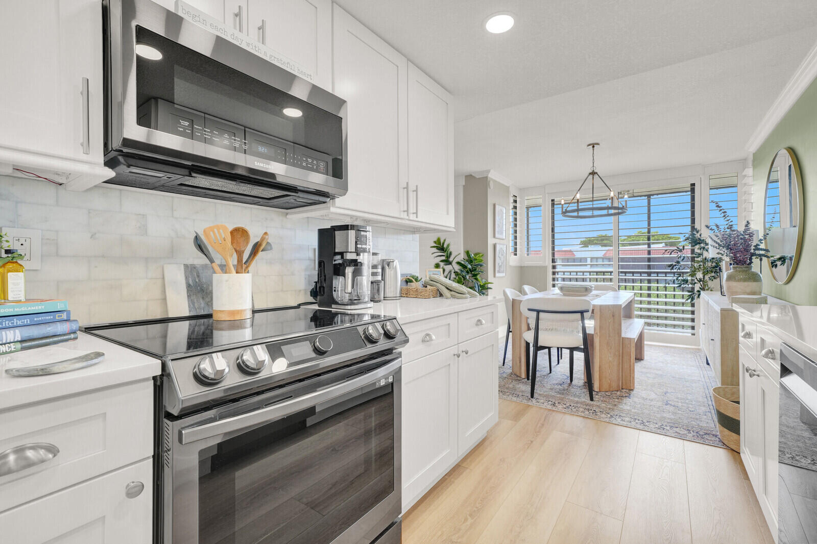 800 Jeffery Street, Unit 403 Boca Raton, FL 33487 - Photo 15 of 48 Kitchen