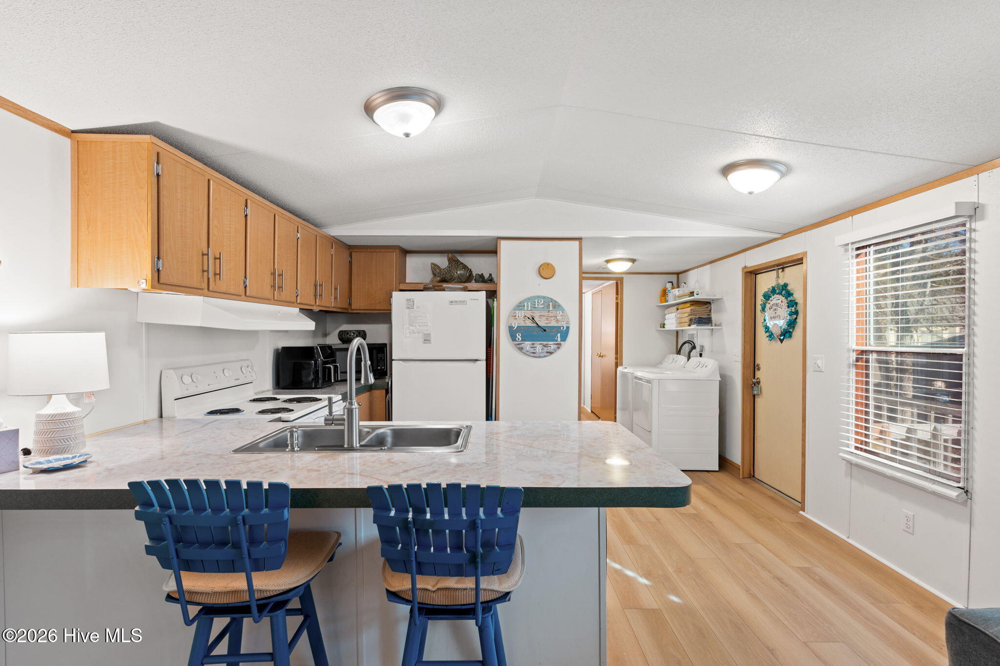 5456 Raven Road Southwest Ocean Isle Beach, NC 28469 - Photo 5 of 35 11-web-or-mls-DSC02049