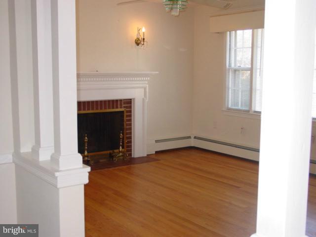1417 Ray Road Hyattsville, MD 20782 - Photo 7 of 21 Living Room