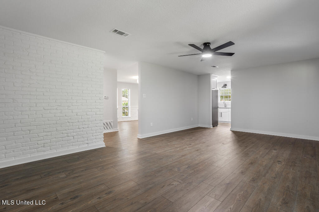 3409 Nottingham Road Ocean Springs, MS 39564 - Photo 5 of 24 04