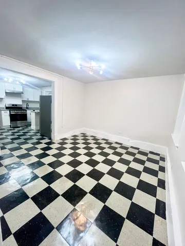 $1,200 | 2512 South Trumbull Avenue, Unit GR, Chicago, IL 60623