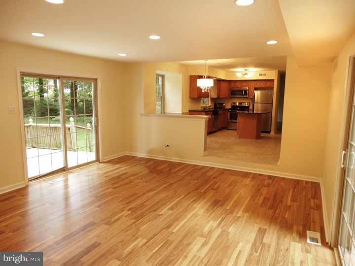 802 Green Ridge Circle Langhorne, PA 19053 - Photo 11 of 25 Family Room