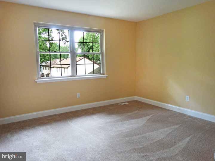 802 Green Ridge Circle Langhorne, PA 19053 - Photo 17 of 25 Bedroom 2