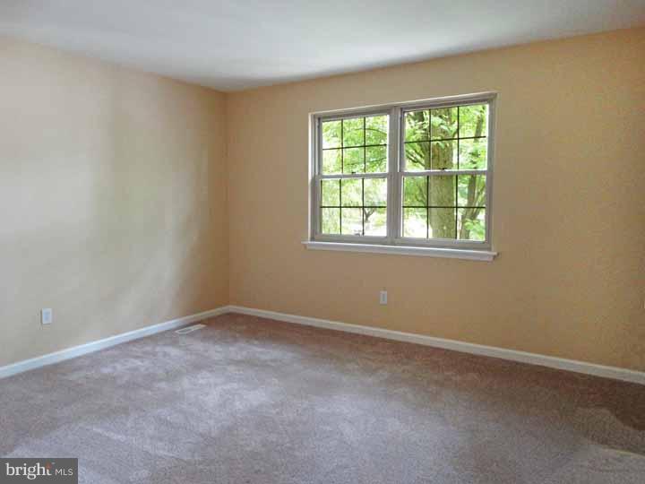 802 Green Ridge Circle Langhorne, PA 19053 - Photo 19 of 25 Bedroom 4