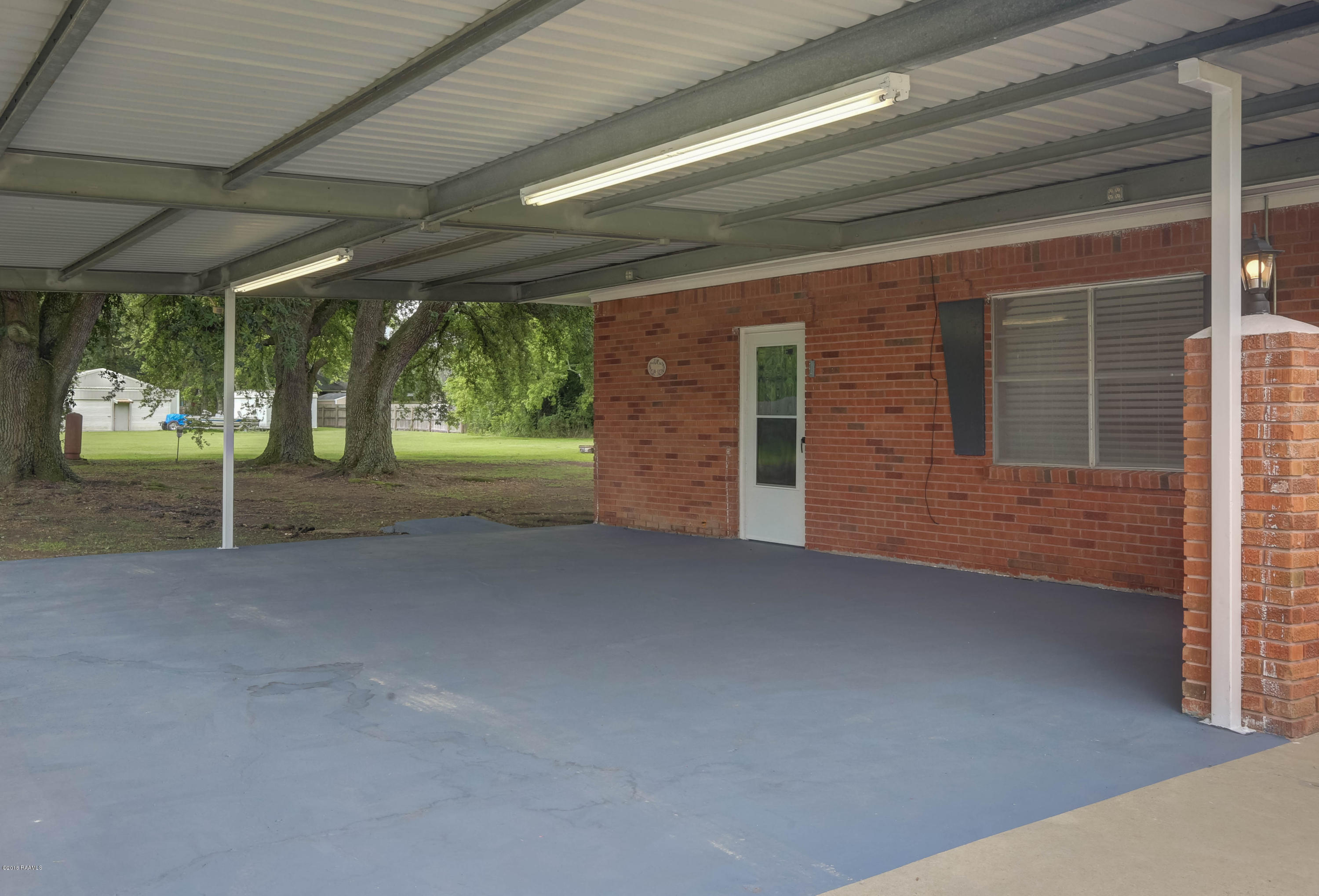215 Travailleur Road Lafayette, LA 70506 - Photo 4 of 27 Traivilleur-8