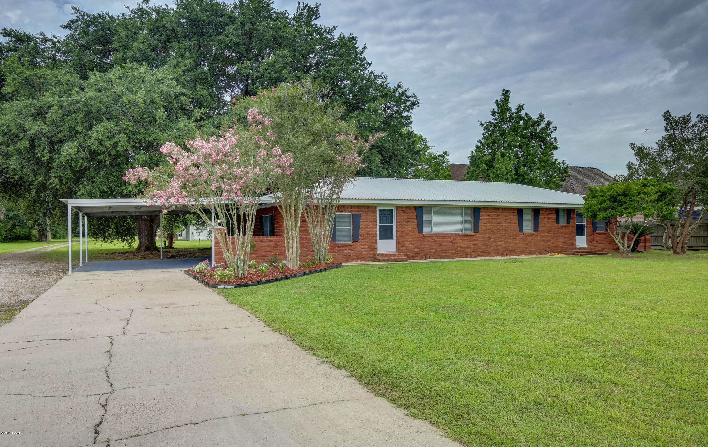 215 Travailleur Road Lafayette, LA 70506 - Photo 6 of 27 Traivilleur-11