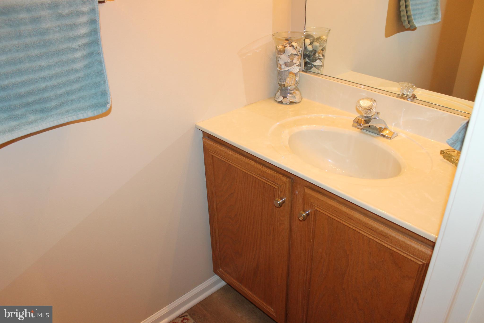 1/2 Bath Main Level