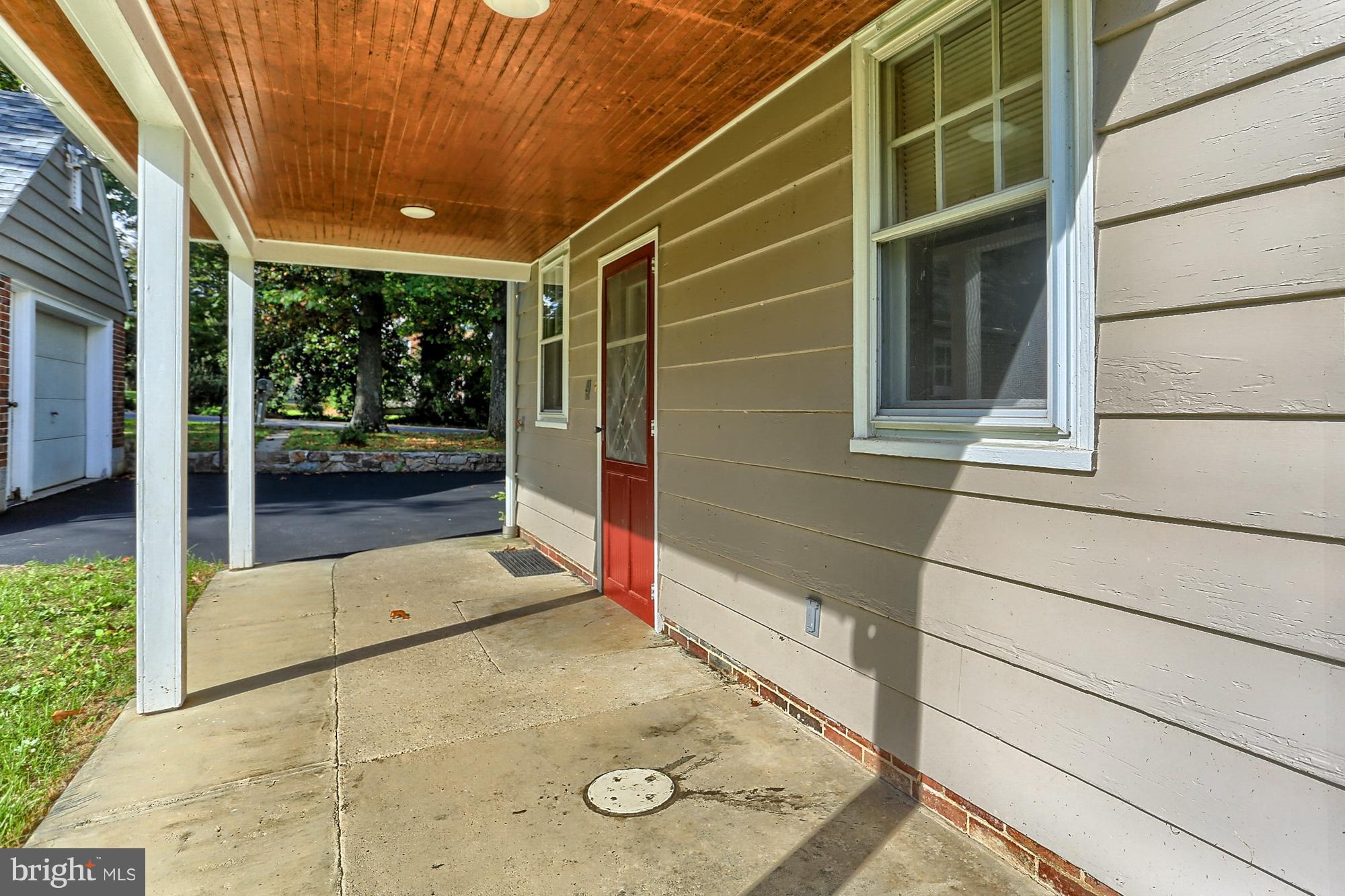 1138 Roth Church Rd Spring Grove Pa Spring Grove, PA 17362 - Photo 4 of 36