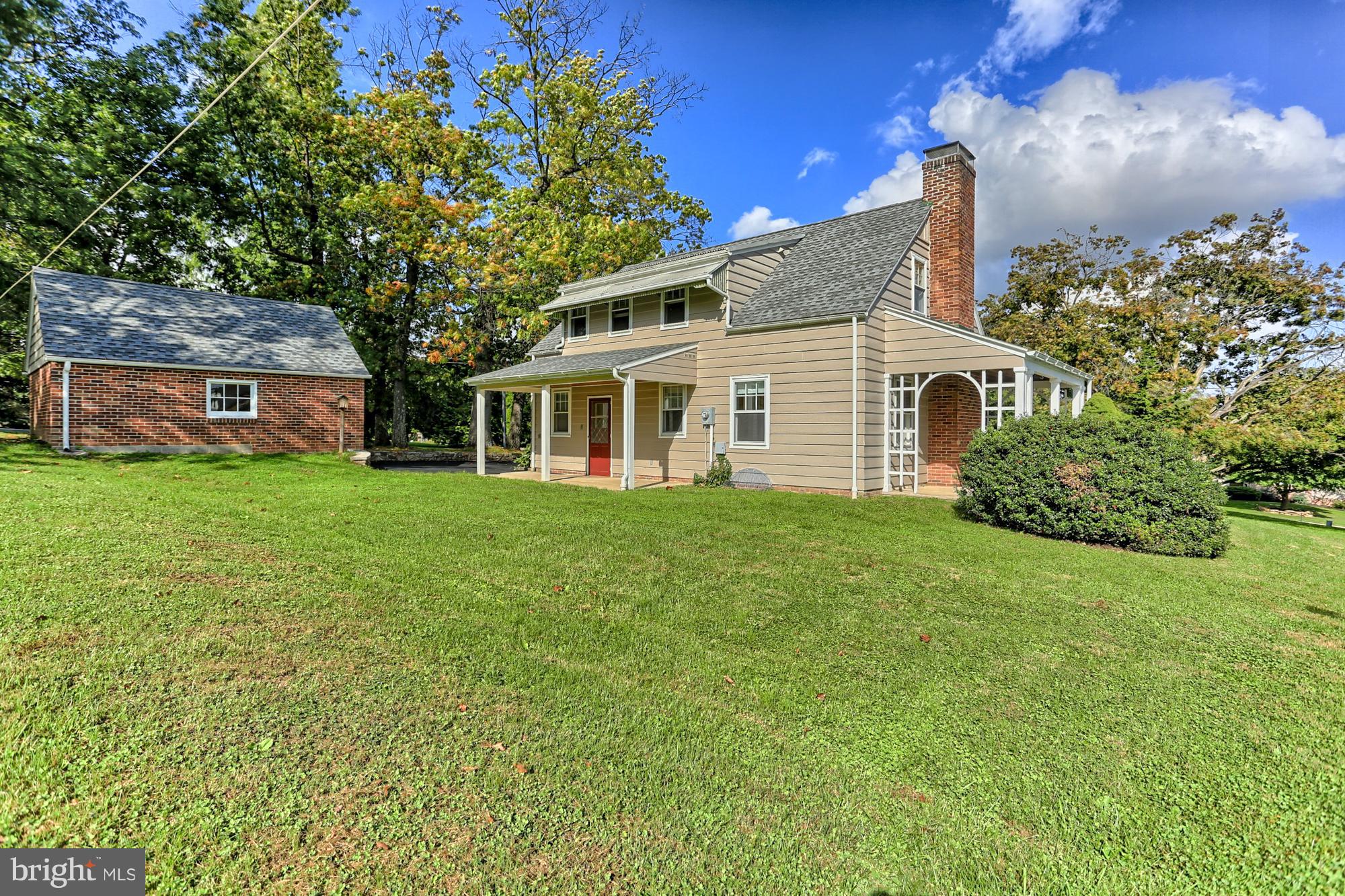 1138 Roth Church Rd Spring Grove Pa Spring Grove, PA 17362 - Photo 7 of 36