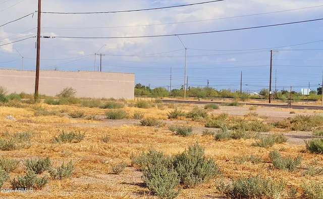 $28,000 | 111 East 3rd Street, Unit 5, Eloy, AZ 85131