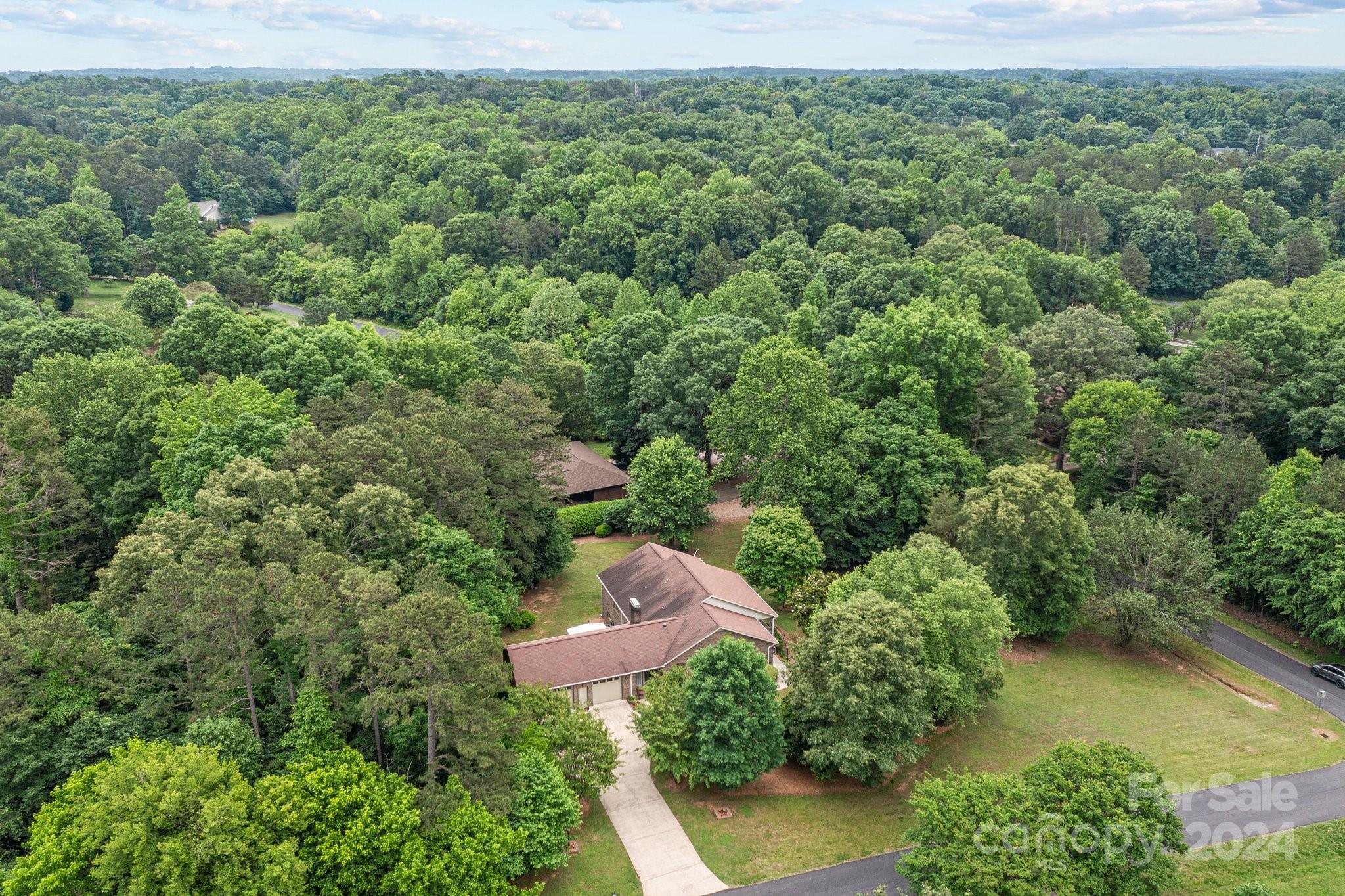 1808 Thompson Drive Concord, NC 28025 - Photo 45 of 48 an aerial view of a house with yard