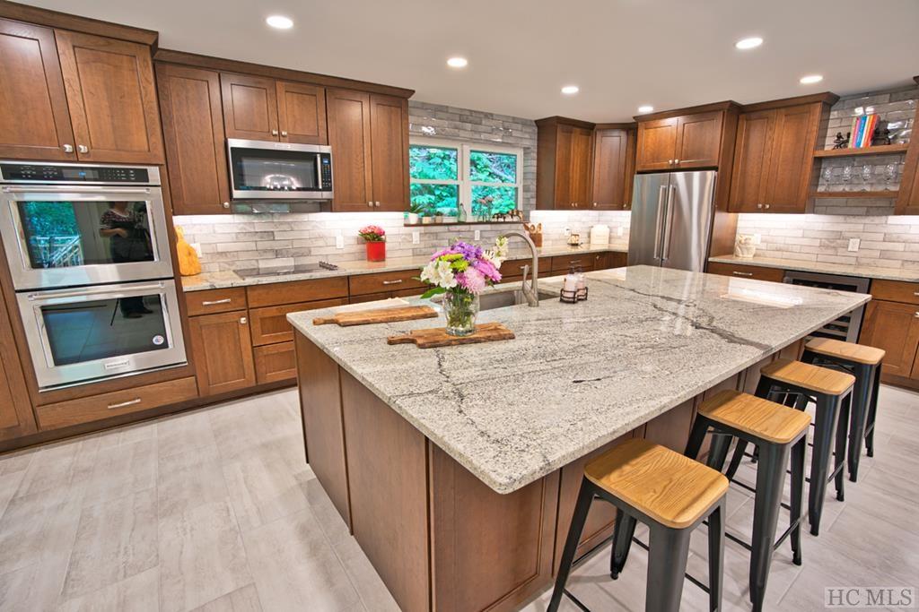 2262 Poplar Cove Road Franklin, NC 28734 - Photo 16 of 67 Gallery Image 16
