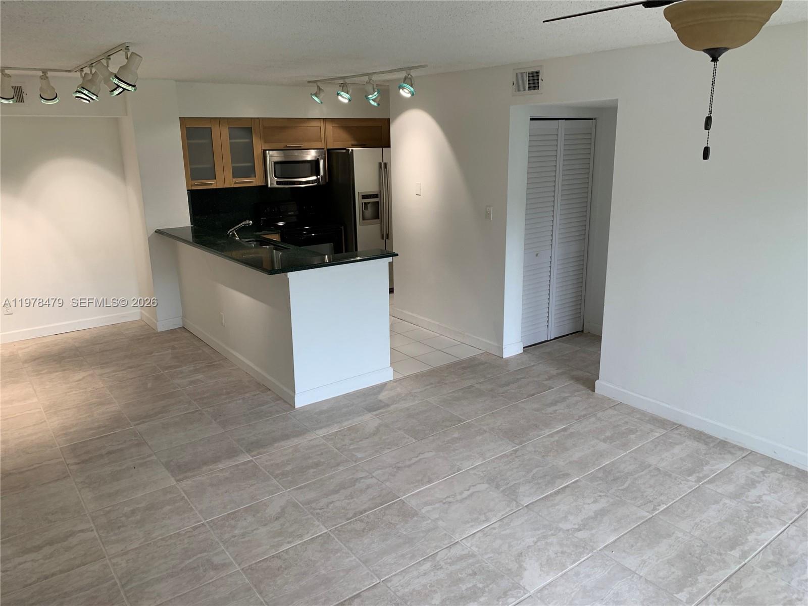 570 South Park Road, Unit 136 Hollywood, FL 33021 - Photo 2 of 30