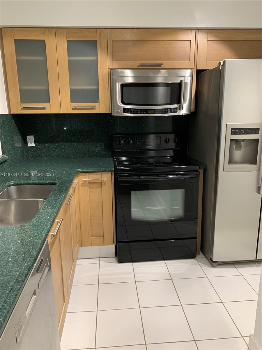 570 South Park Road, Unit 136 Hollywood, FL 33021 - Photo 3 of 30