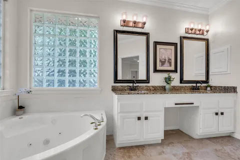 $679,000 | 26 Dove Trace Circle, The Woodlands, TX 77382
