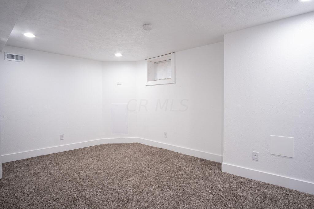 1326 Lockbourne Road Columbus, OH 43206 - Photo 18 of 31